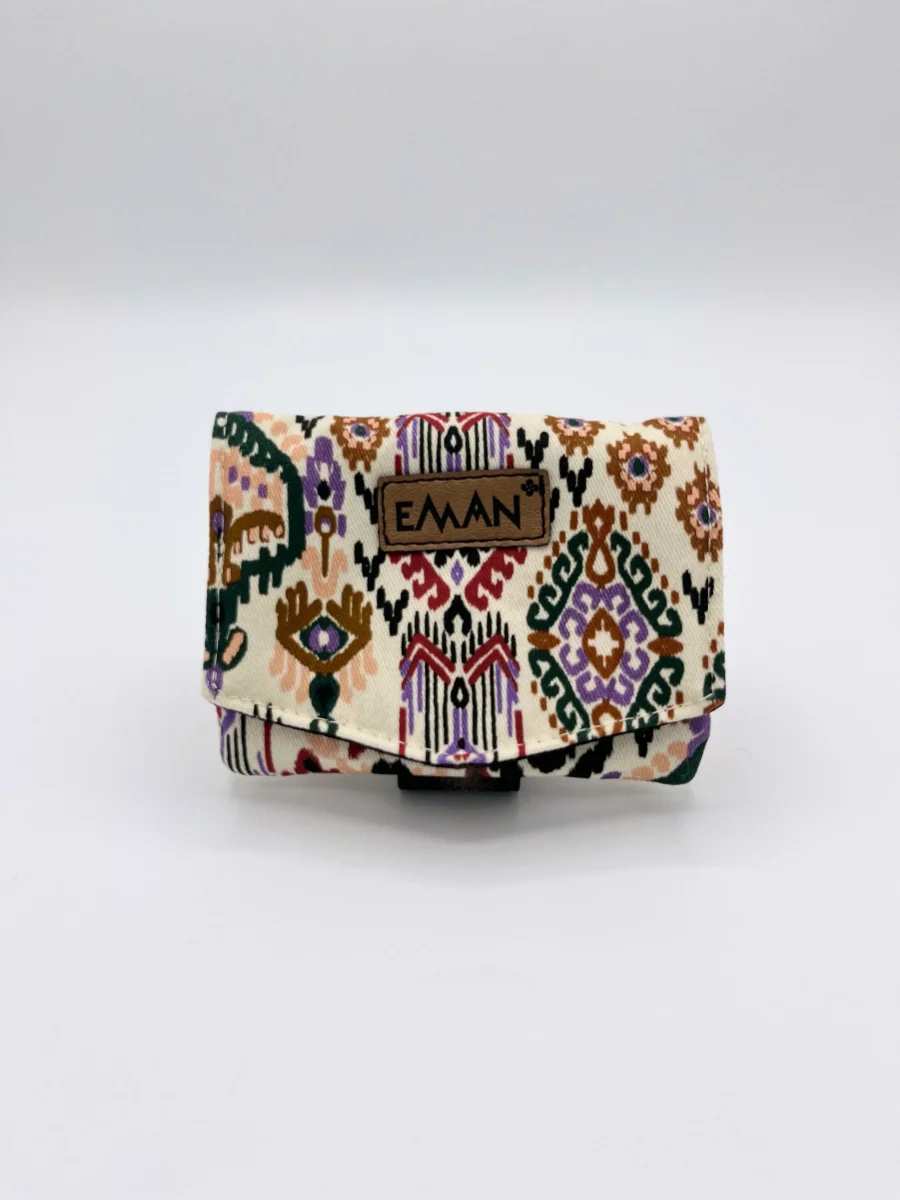Pochette à friandises pour chiens - Bracelet de balade - Modèle Batik sable – Image 3