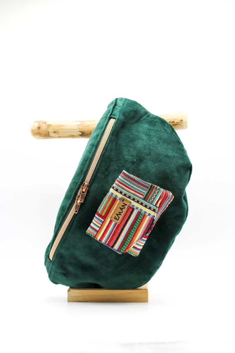 Ensemble Banane velours vert - pochette friandise chien Marra – Image 2